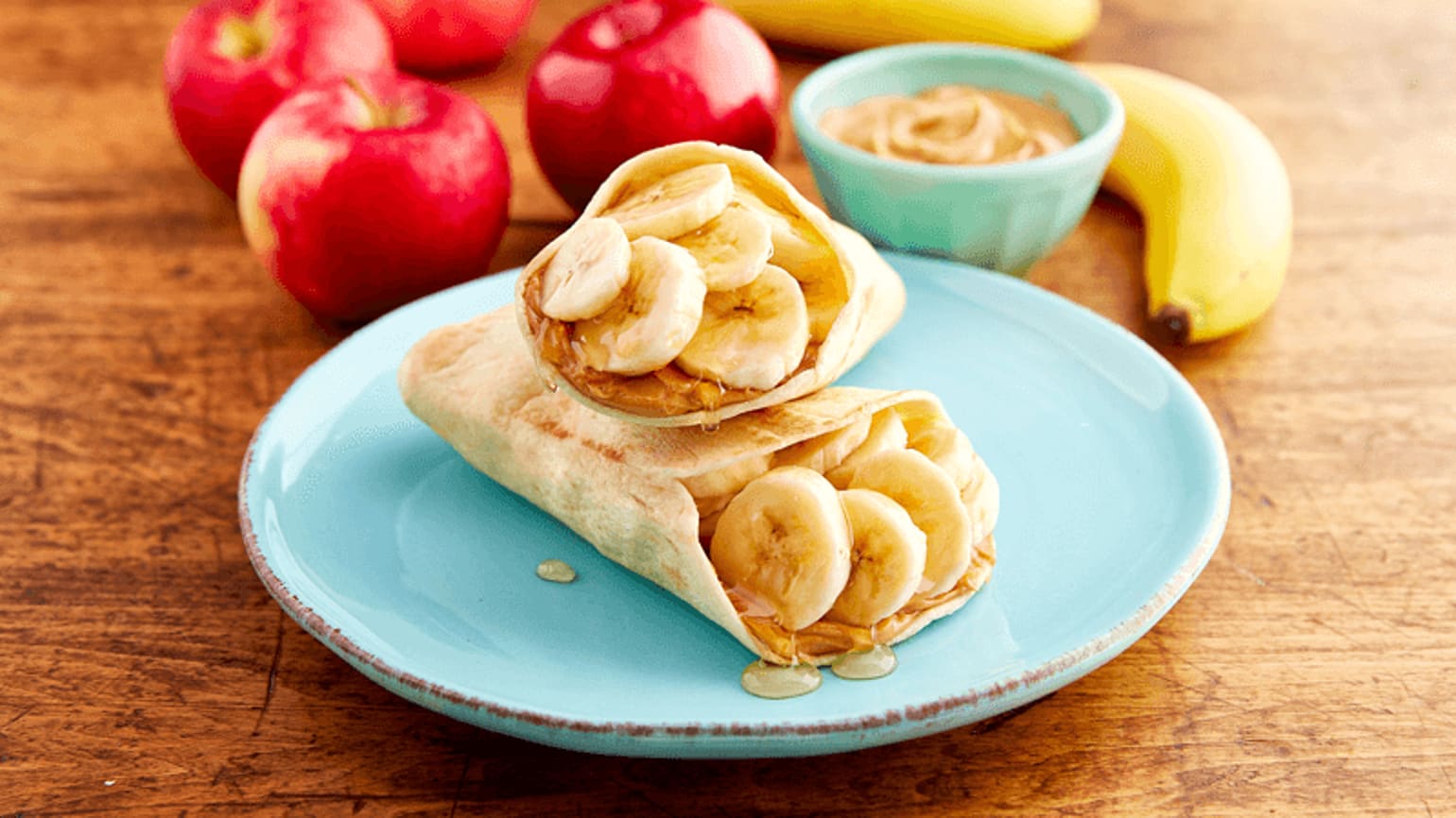 Tortilla Pockets de plátano con manteca de cacahuete